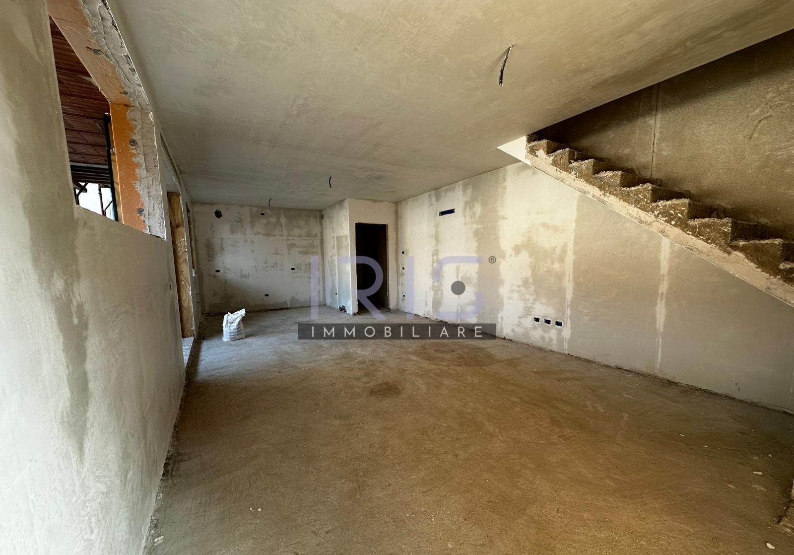 WhatsApp Image 2025-10-10 at 10.34.05 (2)