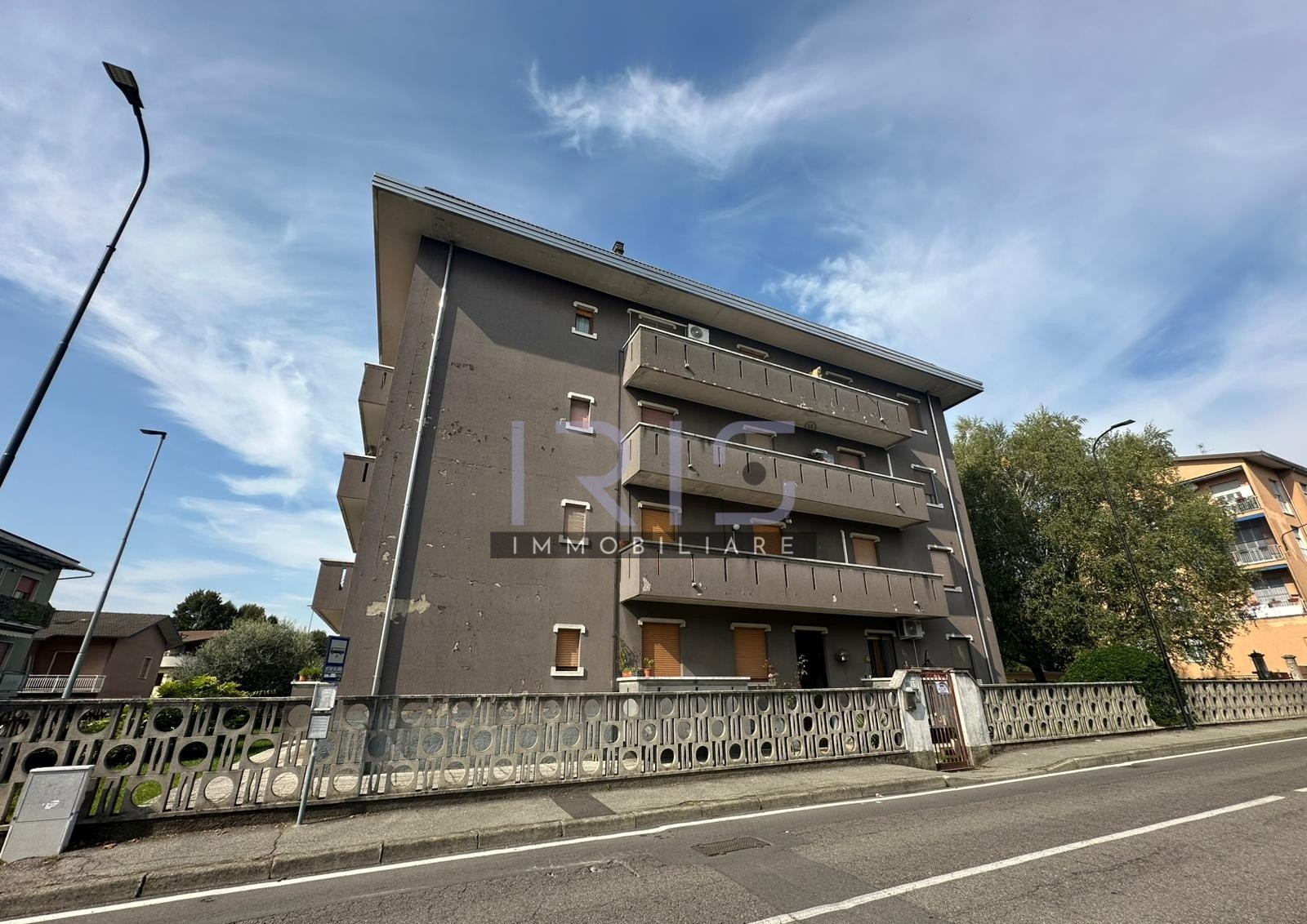 WhatsApp Image 2025-10-01 at 10.00.29