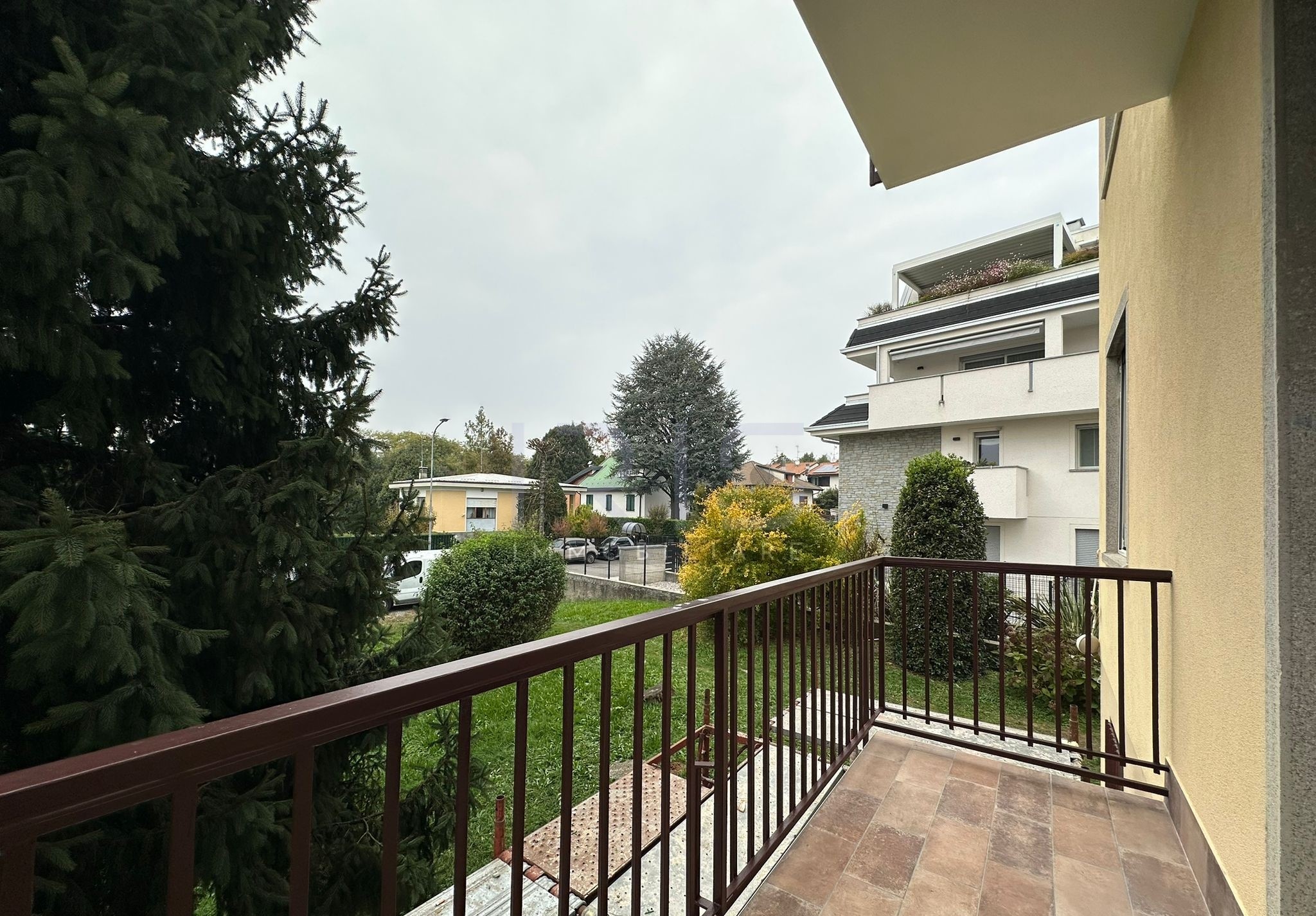 WhatsApp Image 2025-10-16 at 09.48.19