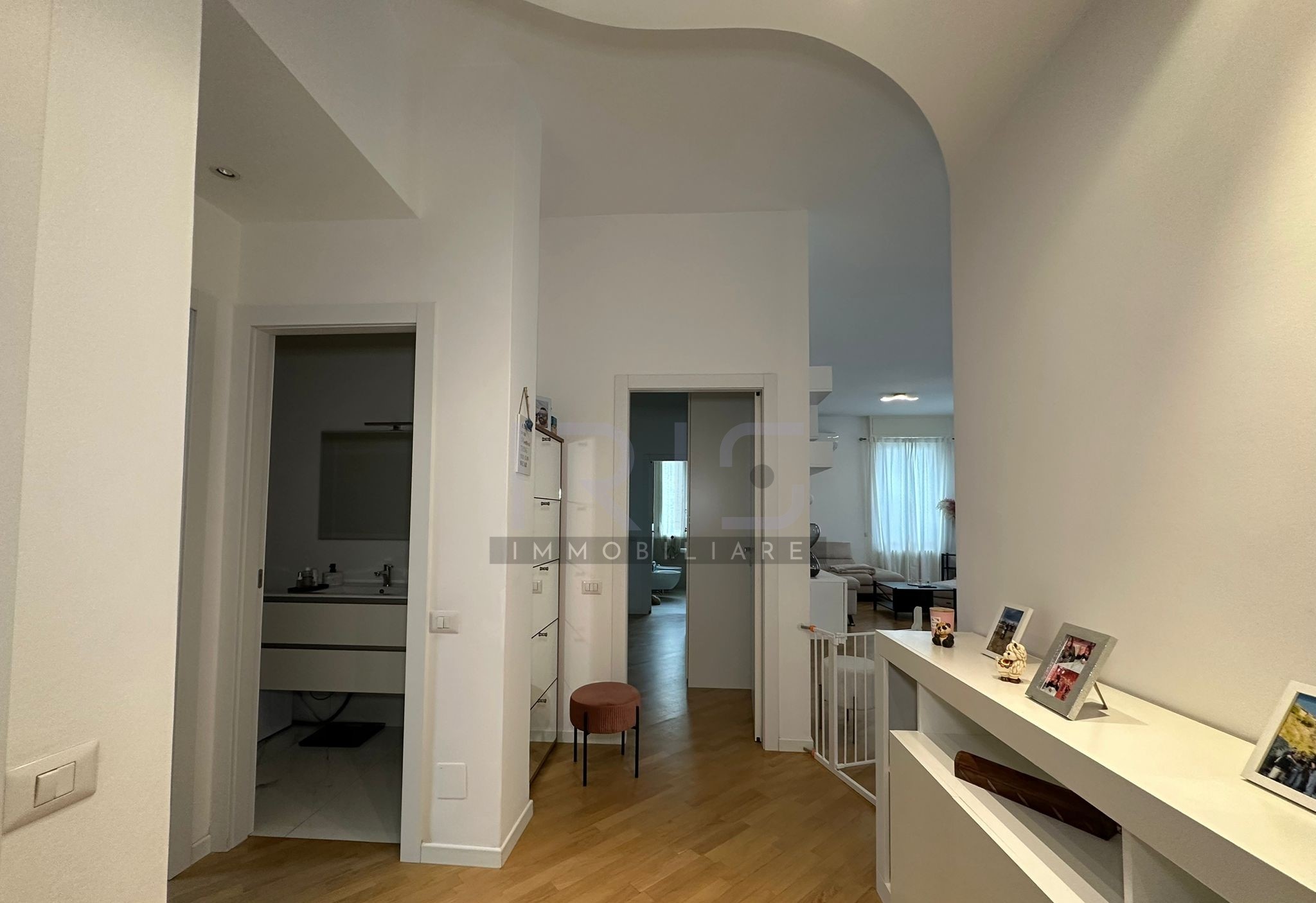 WhatsApp Image 2025-10-16 at 09.48.26