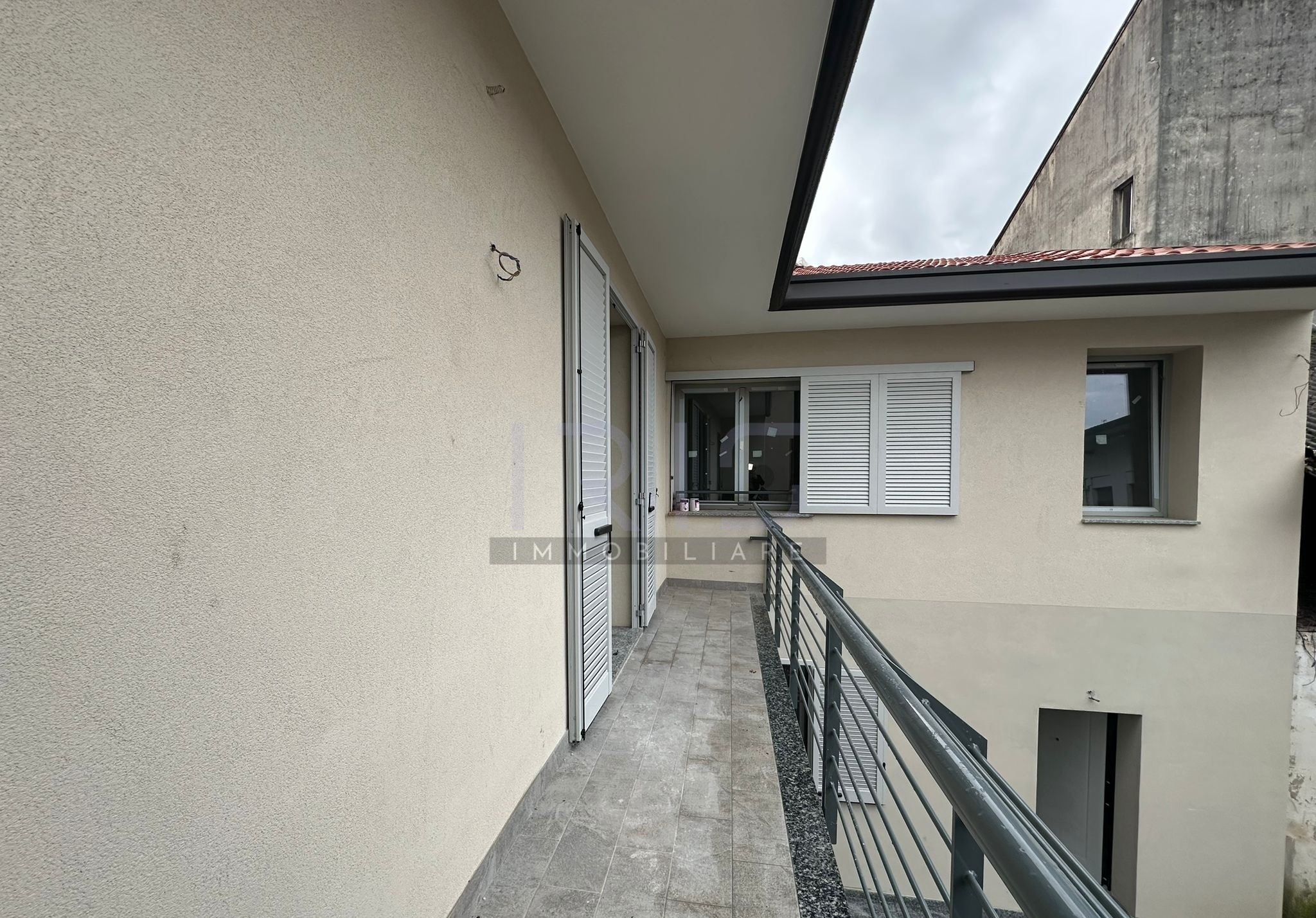 WhatsApp Image 2025-10-21 at 09.50.36 (1)