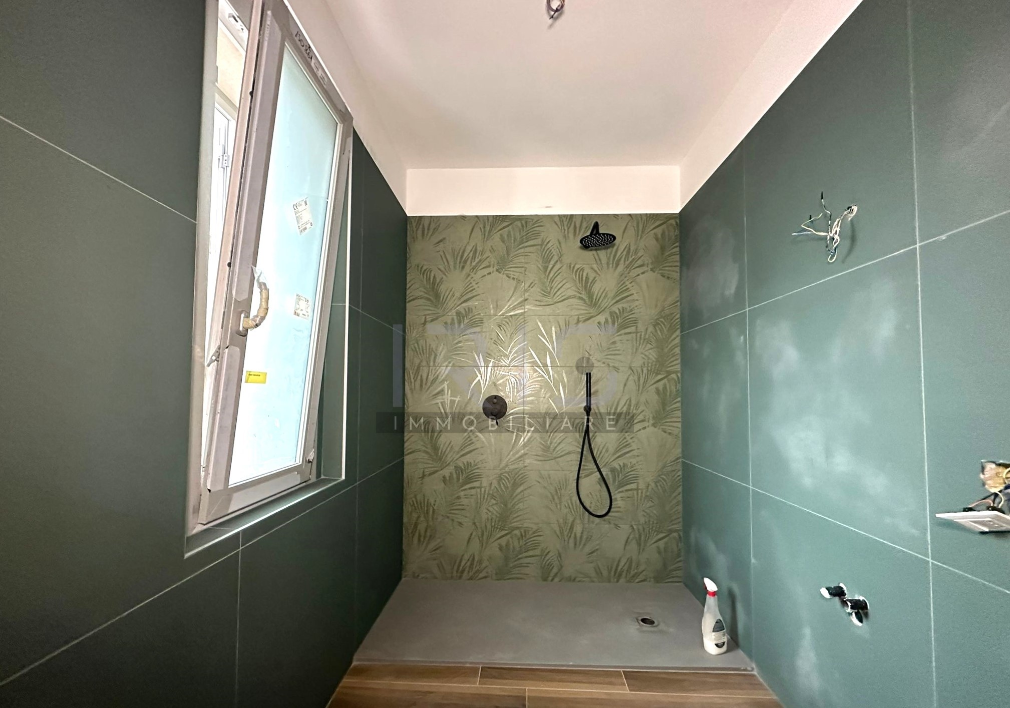 WhatsApp Image 2025-10-21 at 09.50.37 (1)