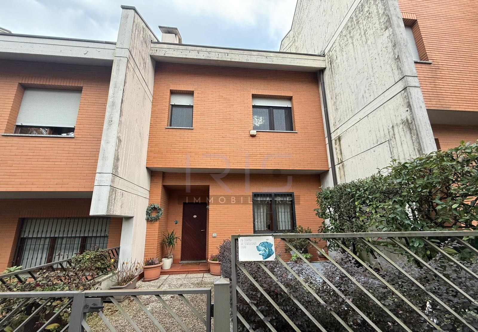 WhatsApp Image 2025-11-17 at 17.00.53 (2)