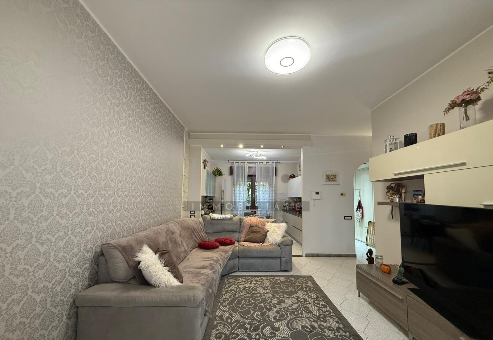 WhatsApp Image 2025-11-17 at 17.01.06 (2)