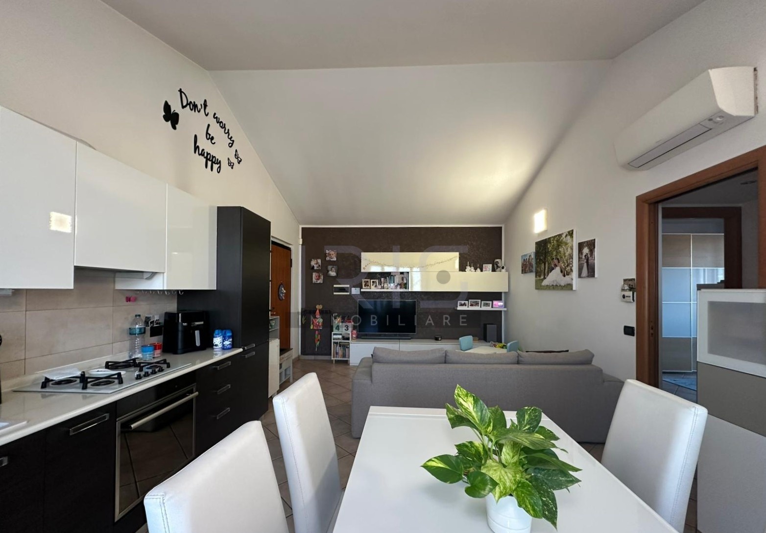 WhatsApp Image 2025-11-06 at 10.20.46 (1)