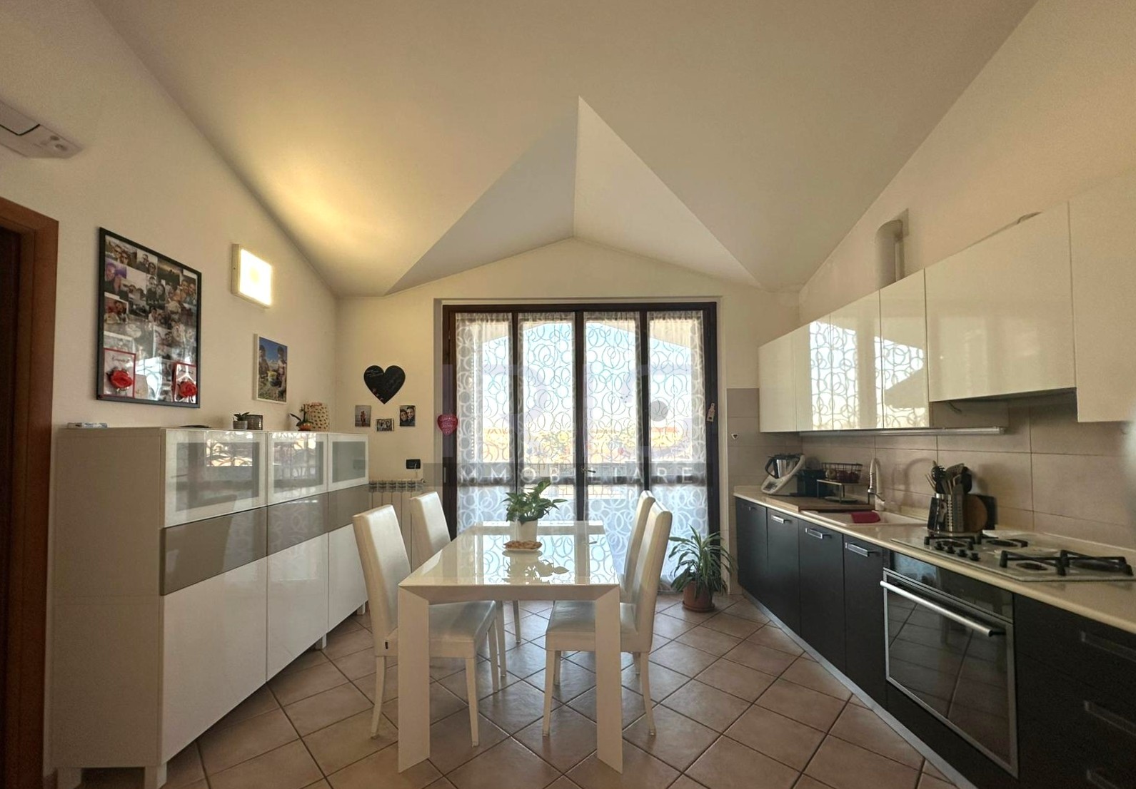 WhatsApp Image 2025-11-06 at 10.20.46 (2)