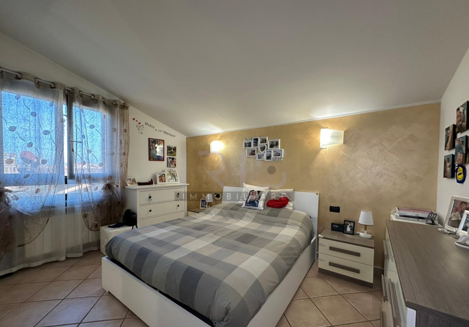 WhatsApp Image 2025-11-06 at 10.20.58 (1)