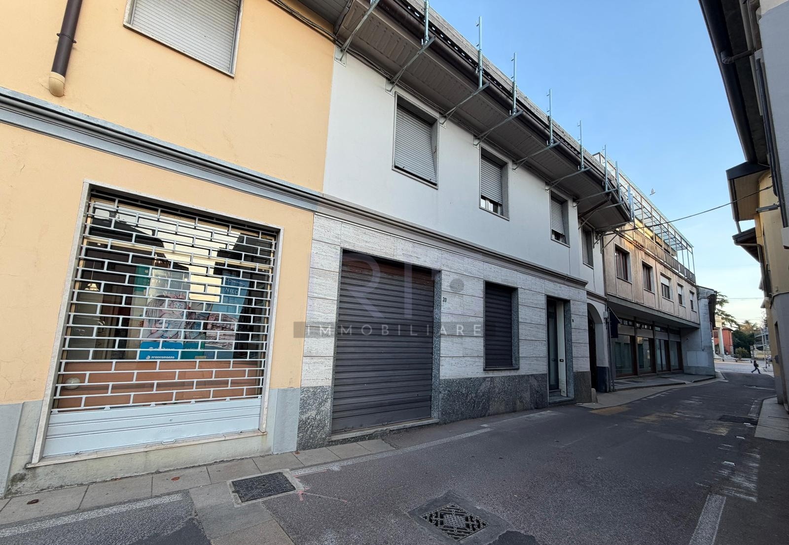 WhatsApp Image 2025-11-13 at 16.18.56 (1)