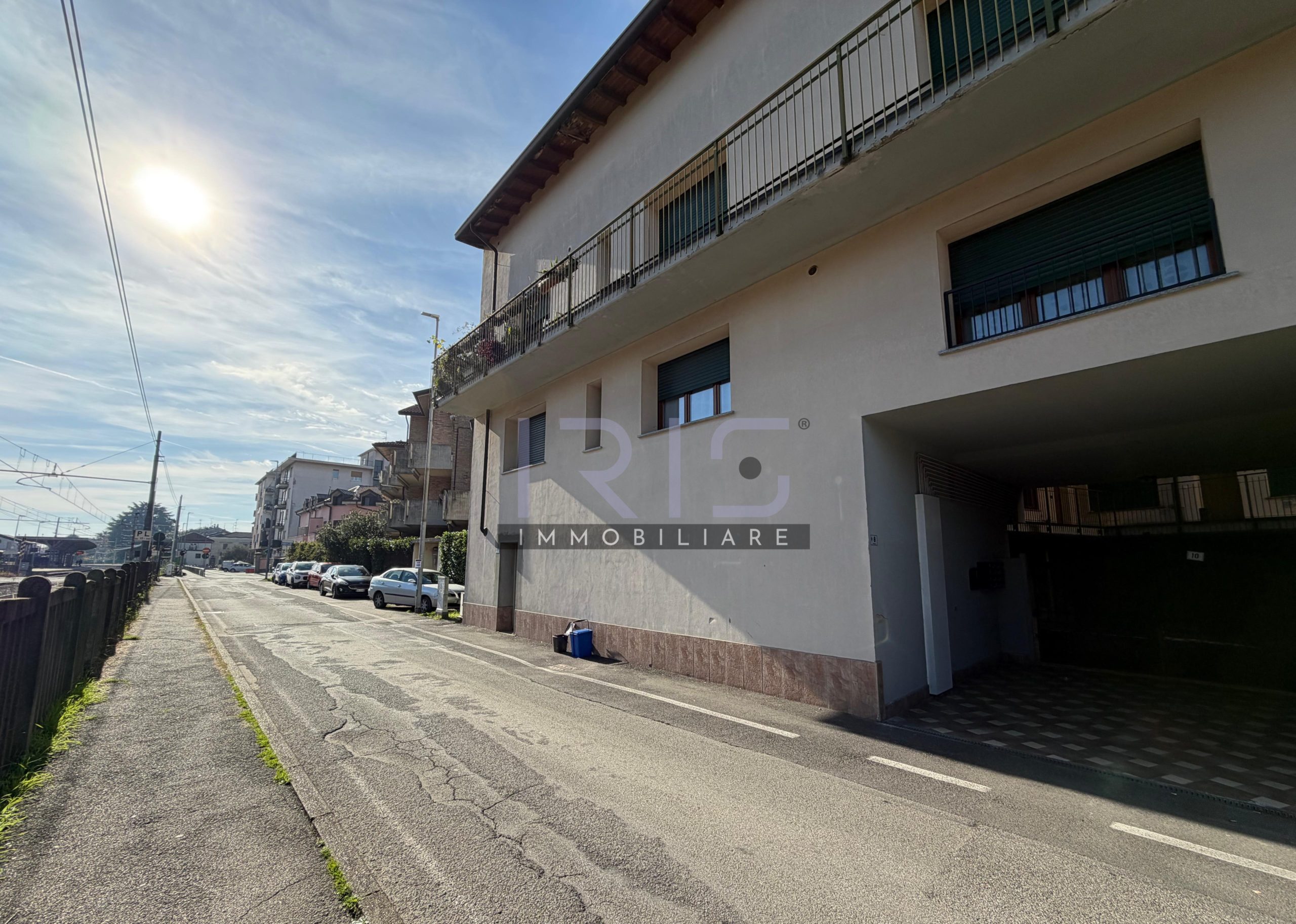 WhatsApp Image 2025-11-14 at 09.30.21